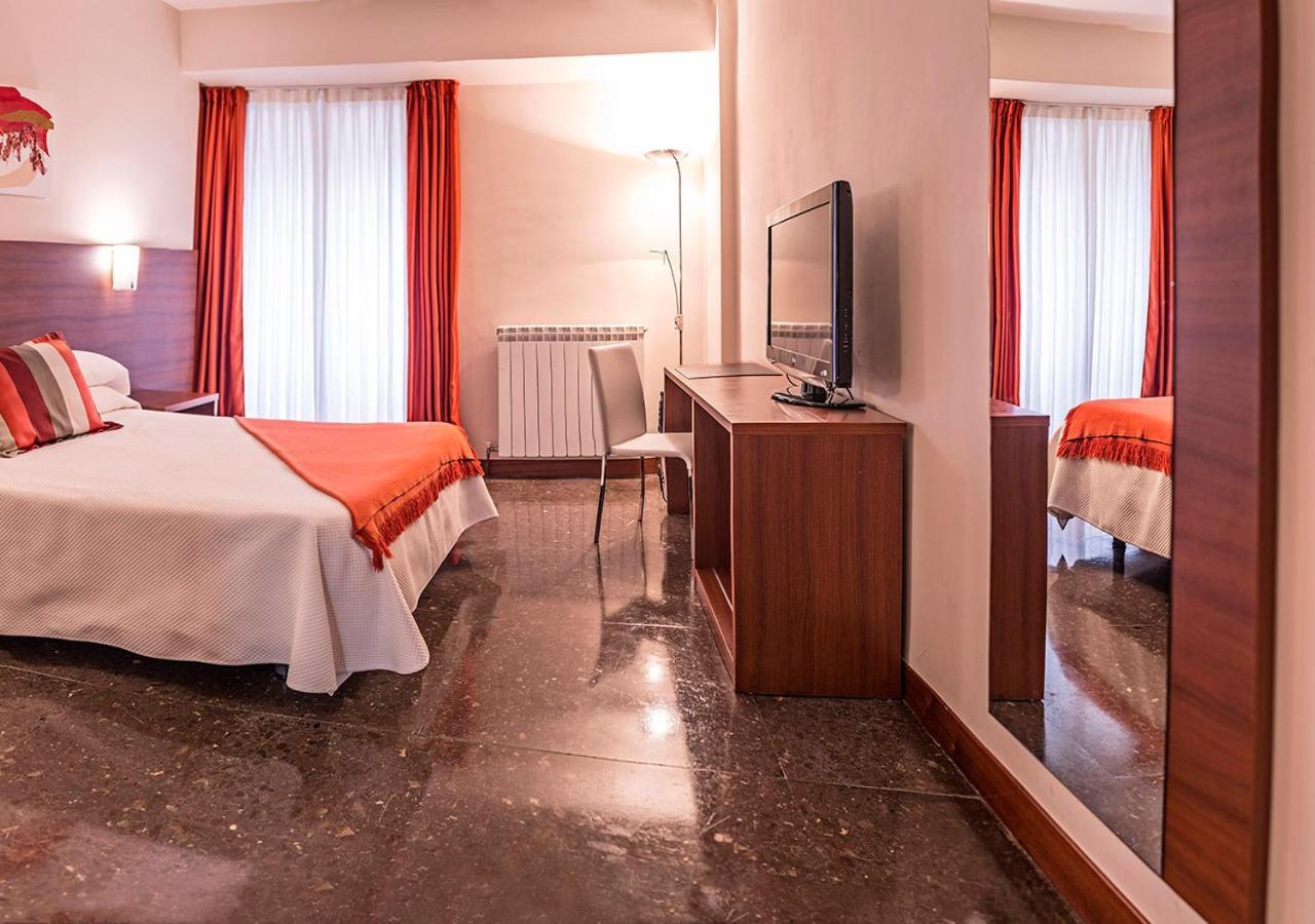 Hotel Txartel Lasarte Oria Exterior foto